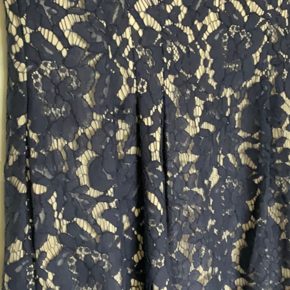 Vince Camuto lace overlay dress - Picture 3 of 7